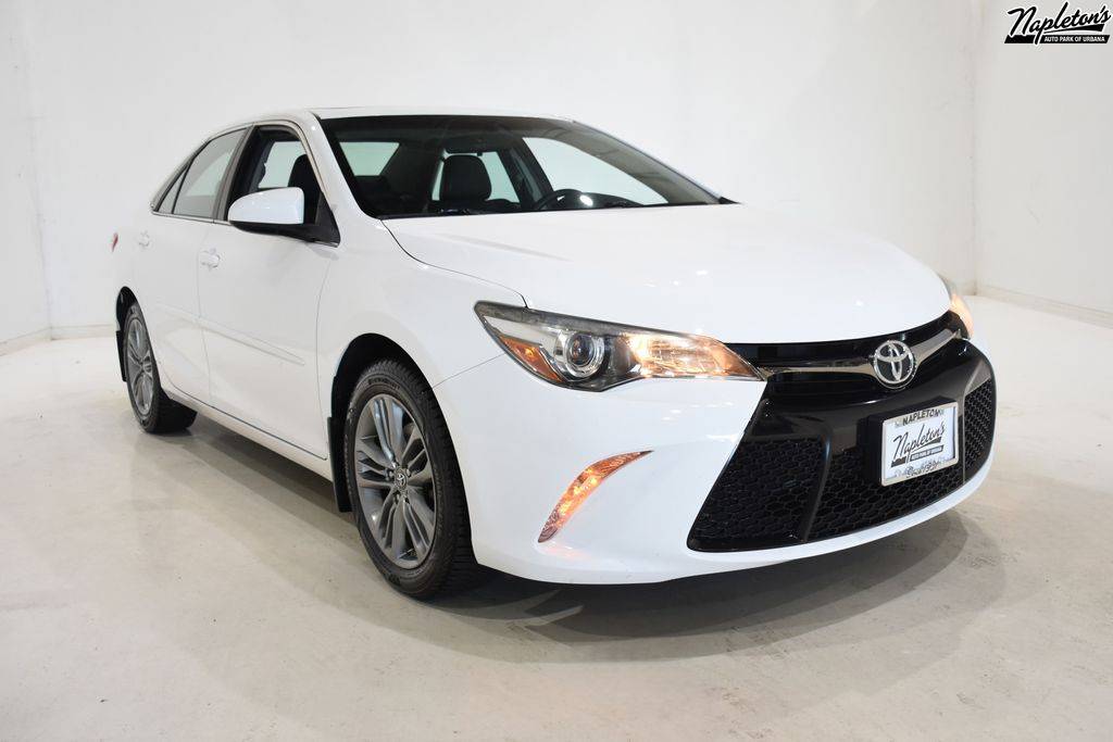 2017 Toyota Camry SE — Sedan — 146,659 mi — Urbana, IL