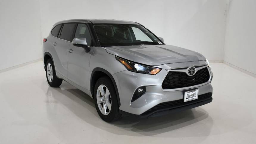 2024 Toyota Highlander LE — SUV — 24,003 mi — Urbana, IL
