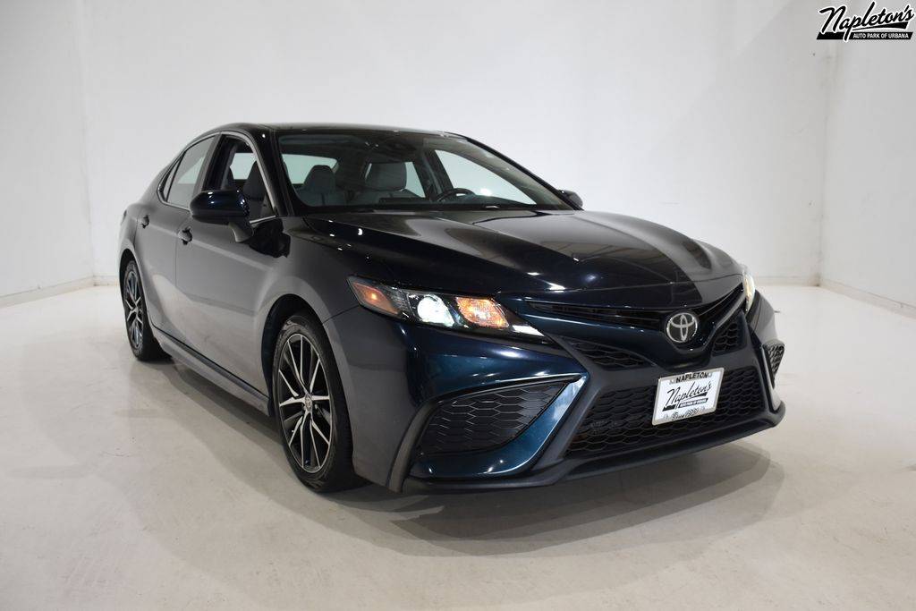 2021 Toyota Camry SE — Sedan — 66,351 mi — Urbana, IL