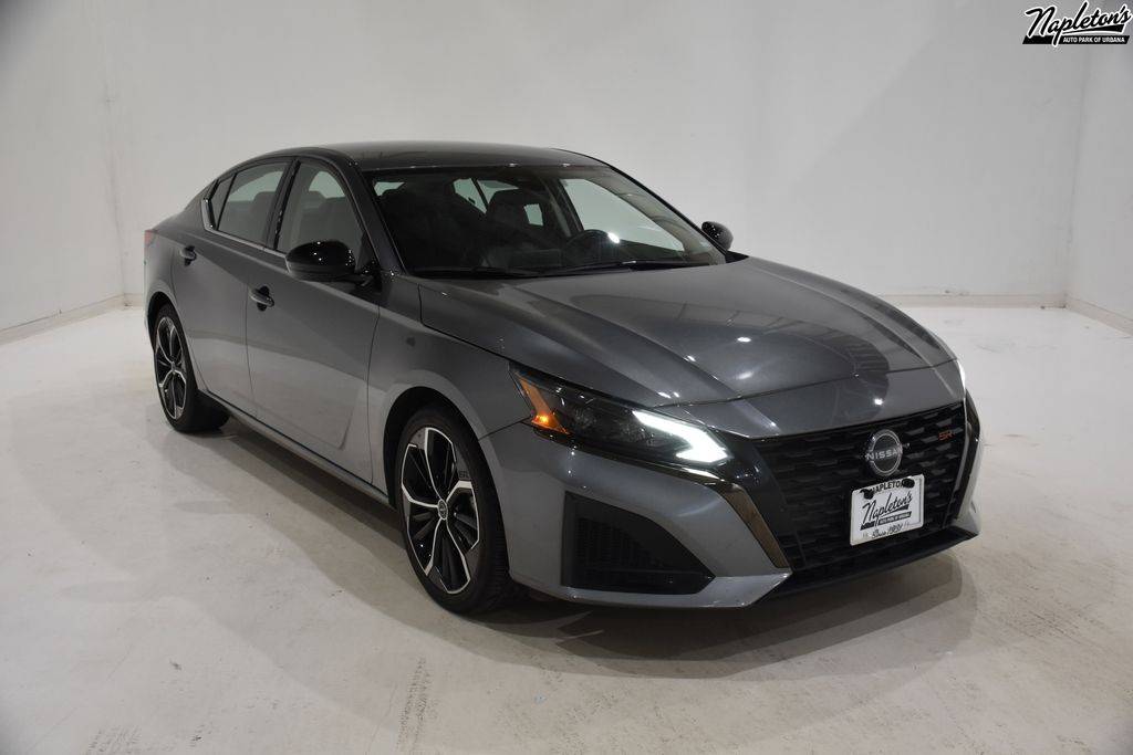 2023 Nissan Altima SR — Sedan — 54,207 mi — Urbana, IL
