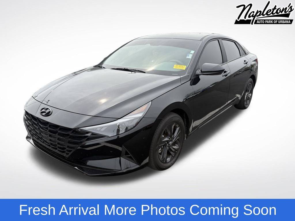 2023 Hyundai Elantra SEL — Sedan — 22,613 mi — Urbana, IL