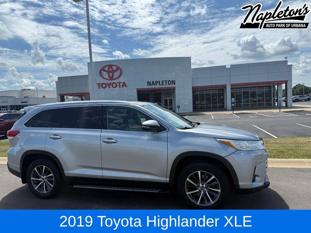2019 Toyota Highlander XLE — SUV — 50,342 mi — Urbana, IL