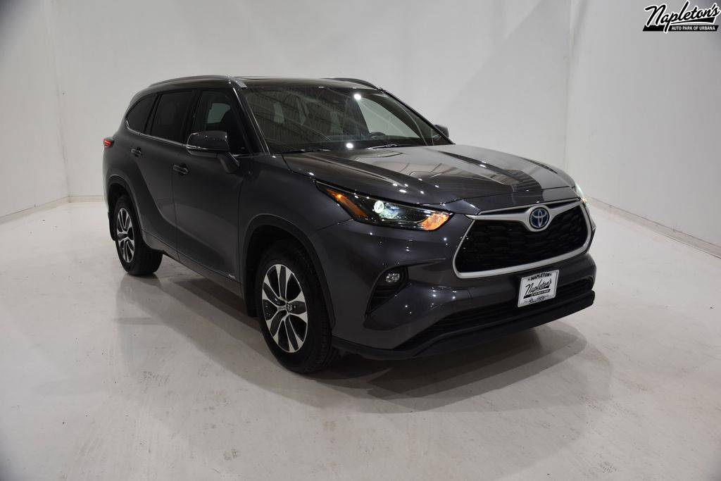 2022 Toyota Highlander Hybrid XLE — SUV — 55,696 mi — Urbana, IL