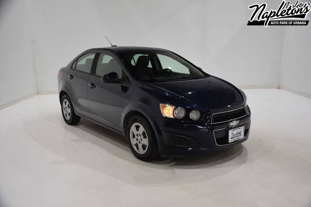 2015 Chevrolet Sonic LS — Sedan — 100,978 mi — Urbana, IL