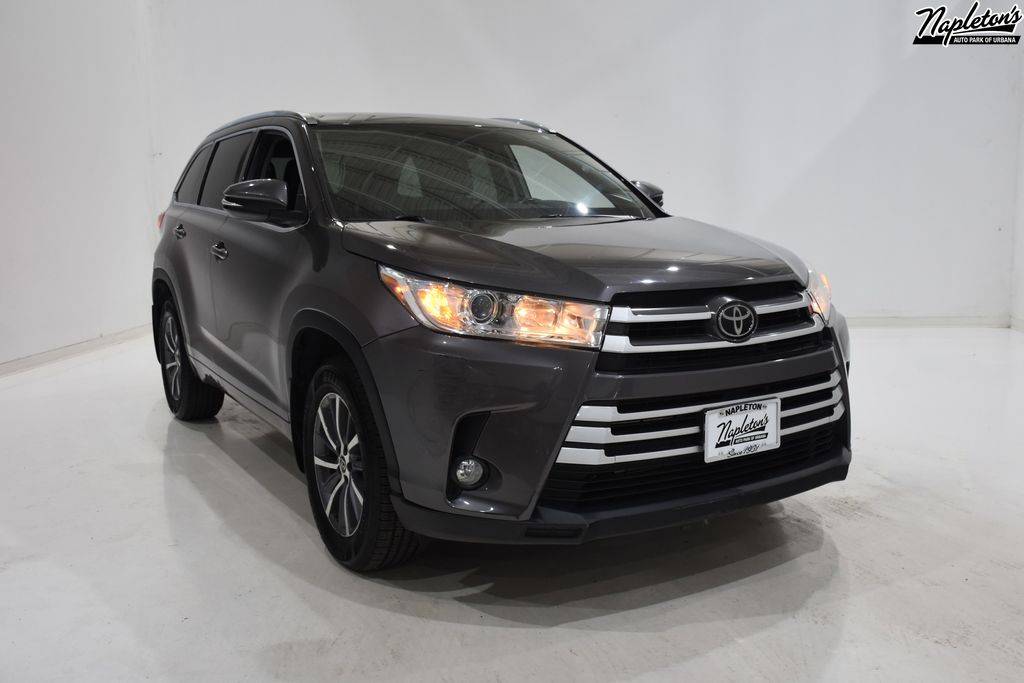2018 Toyota Highlander XLE — SUV — 68,286 mi — Urbana, IL