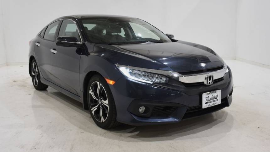 2017 Honda Civic Touring — Sedan — 69,875 mi — Urbana, IL