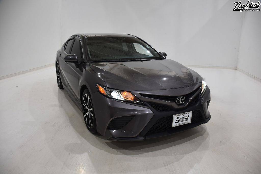 2019 Toyota Camry L — Sedan — 142,325 mi — Urbana, IL