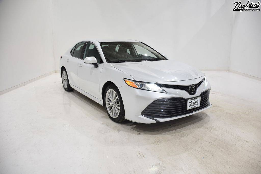 2020 Toyota Camry XLE — Sedan — 56,080 mi — Urbana, IL