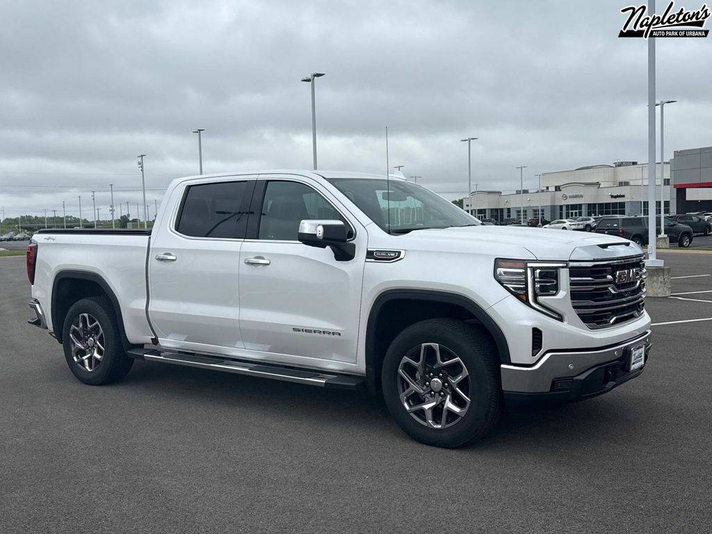 2024 GMC Sierra 1500 SLT — Pickup Truck — 18,292 mi — Urbana, IL