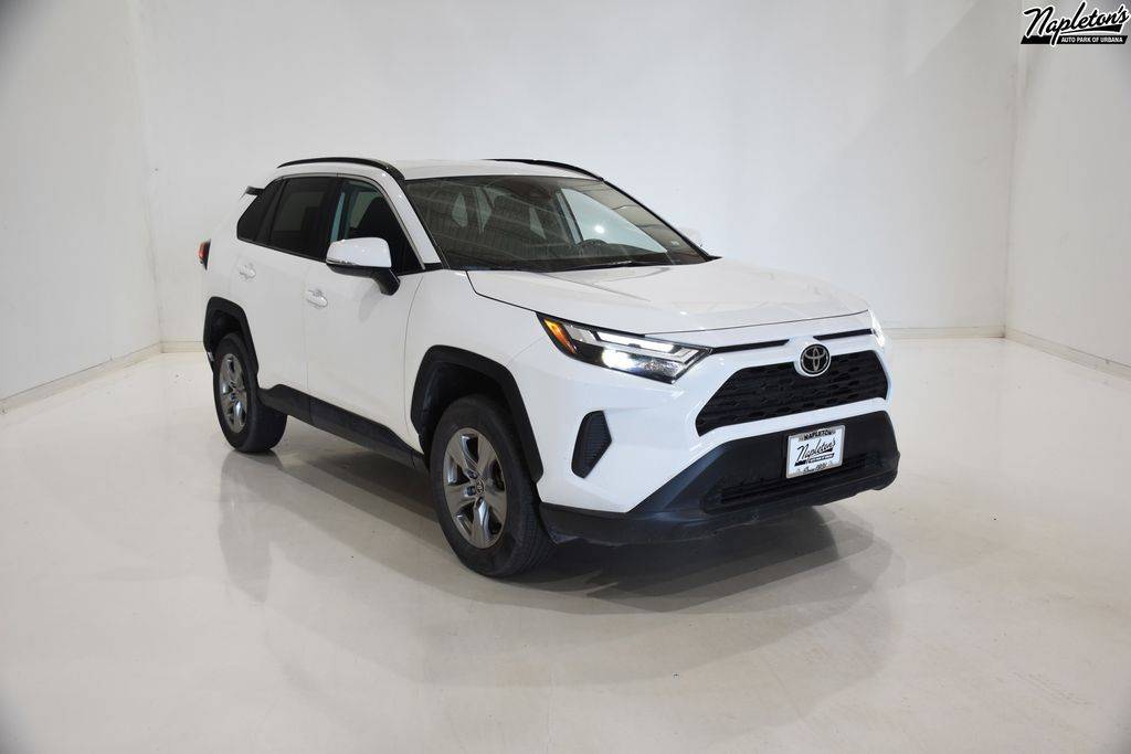 2024 Toyota RAV4 XLE — SUV — 27,901 mi — Urbana, IL