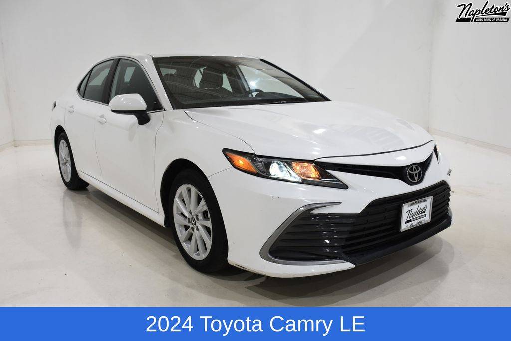 2024 Toyota Camry LE — Sedan — 34,176 mi — Urbana, IL