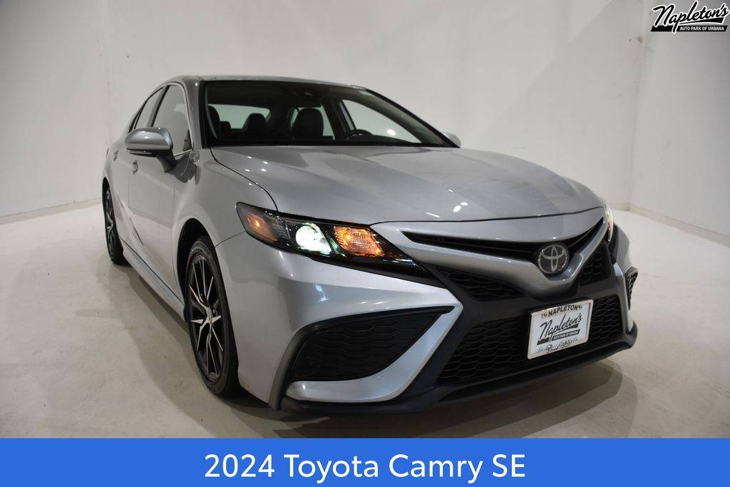 2024 Toyota Camry SE — Sedan — 30,160 mi — Urbana, IL