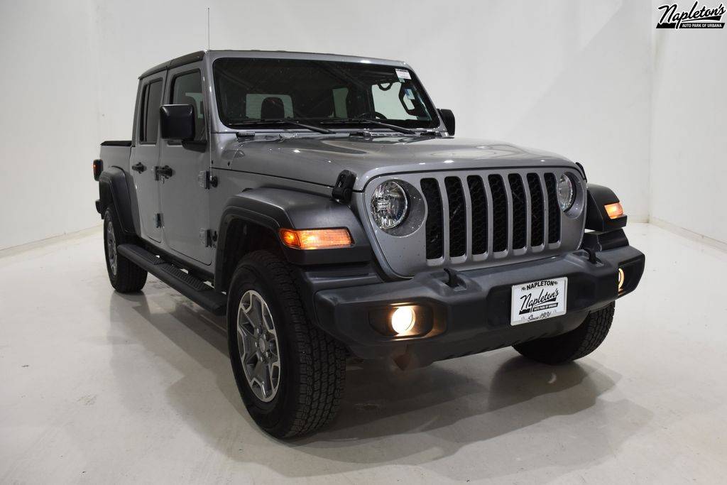2020 Jeep Gladiator Sport S — Pickup Truck — 110,000 mi — Urbana, IL