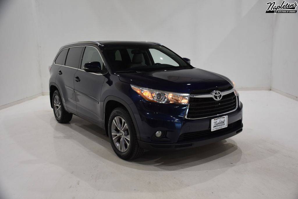 2015 Toyota Highlander XLE — SUV — 76,382 mi — Urbana, IL
