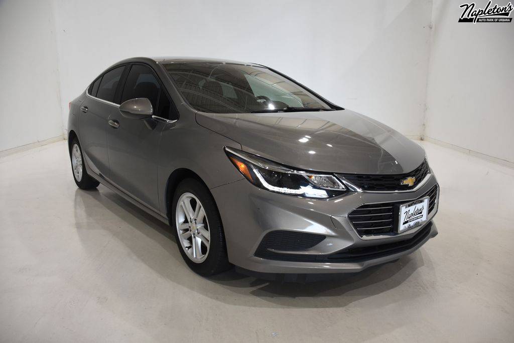 2017 Chevrolet Cruze LT — Sedan — 118,349 mi — Urbana, IL