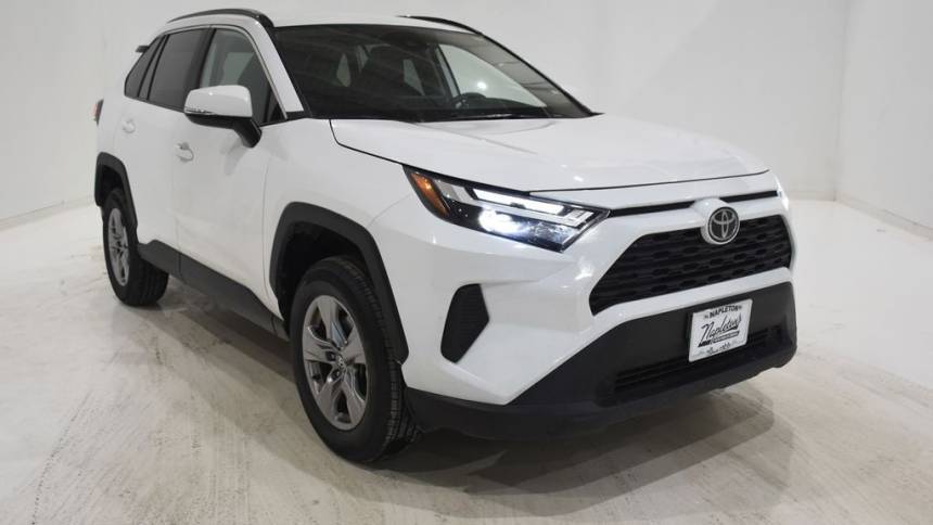 2023 Toyota RAV4 XLE — SUV — 29,790 mi — Urbana, IL