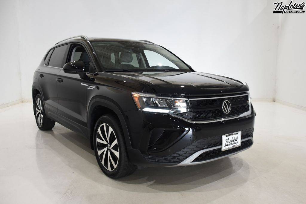 2023 Volkswagen Taos SE — SUV — 23,766 mi — Urbana, IL