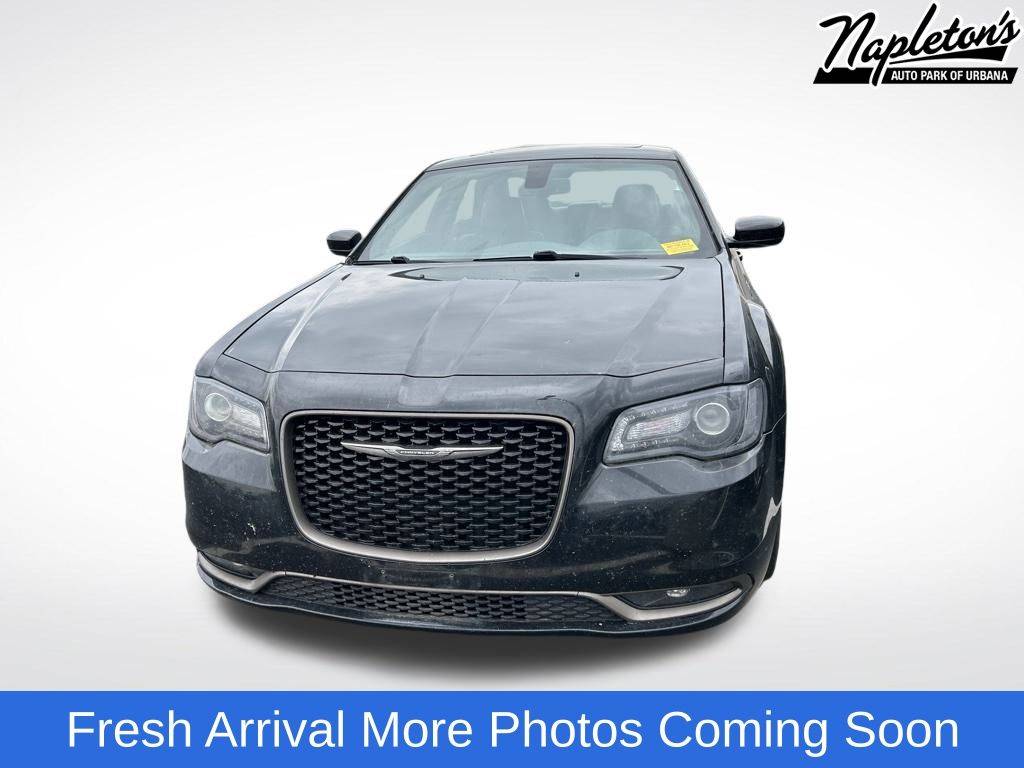 2019 Chrysler 300 S — Sedan — 105,864 mi — Urbana, IL