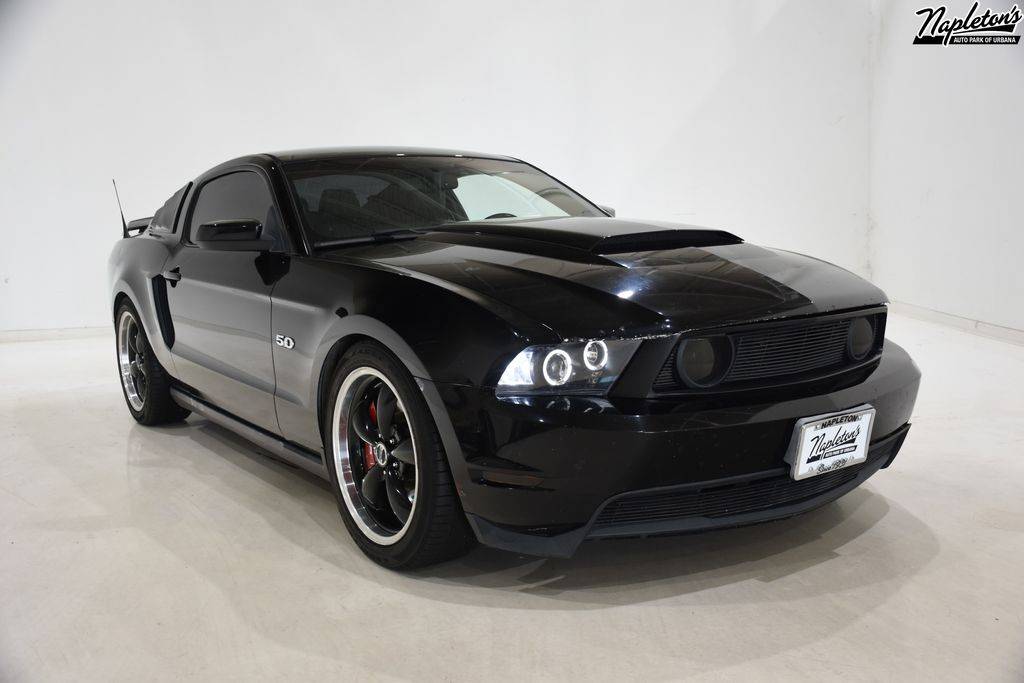 2011 Ford Mustang GT Premium — Coupe — 92,200 mi — Urbana, IL