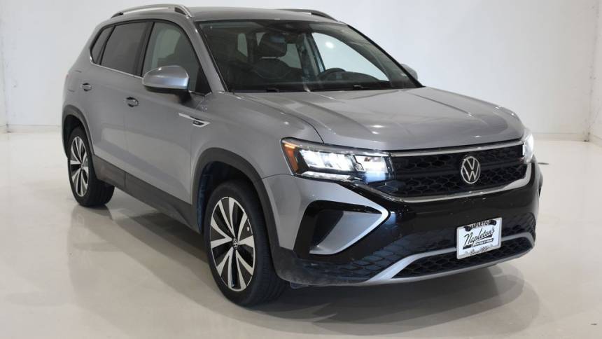 2024 Volkswagen Taos SE — SUV — 19,348 mi — Urbana, IL