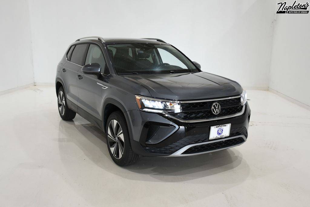 2024 Volkswagen Taos SE — SUV — 7,379 mi — Urbana, IL