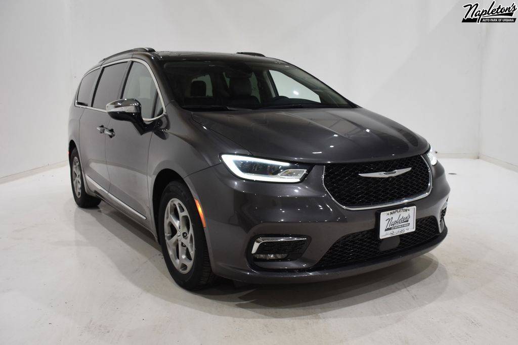 2023 Chrysler Pacifica Limited — Minivan — 65,197 mi — Urbana, IL