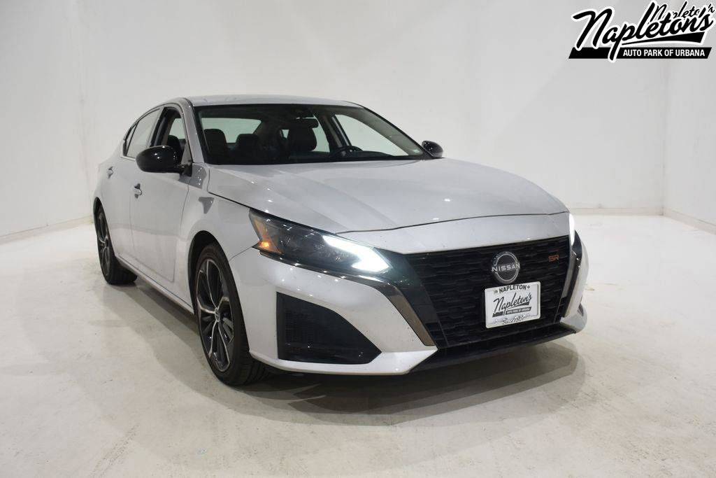 2023 Nissan Altima SR — Sedan — 58,095 mi — Urbana, IL