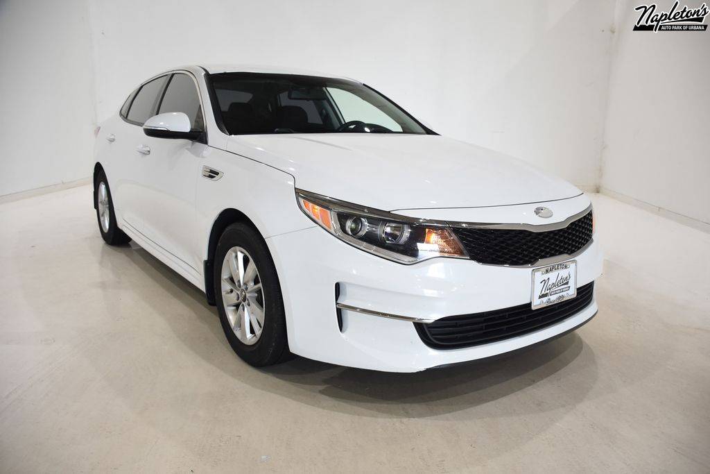 2017 Kia Optima LX — Sedan — 110,378 mi — Urbana, IL