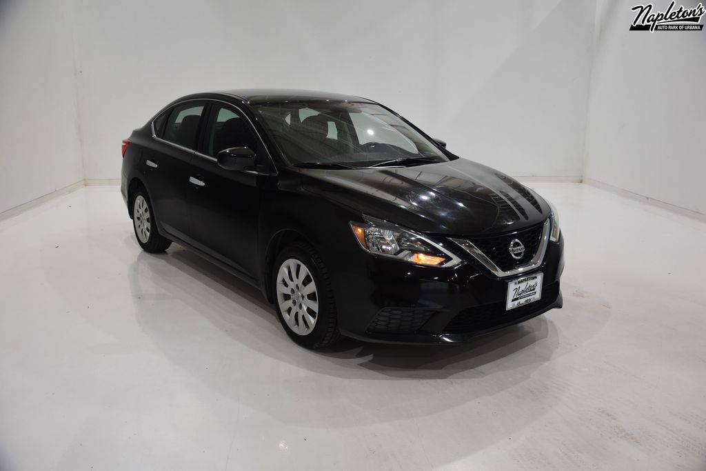 2016 Nissan Sentra S — Sedan — 92,727 mi — Urbana, IL