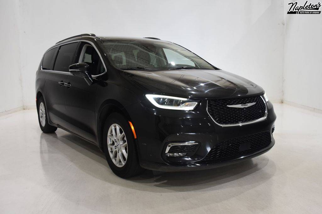 2022 Chrysler Pacifica Touring L — Minivan — 75,730 mi — Urbana, IL