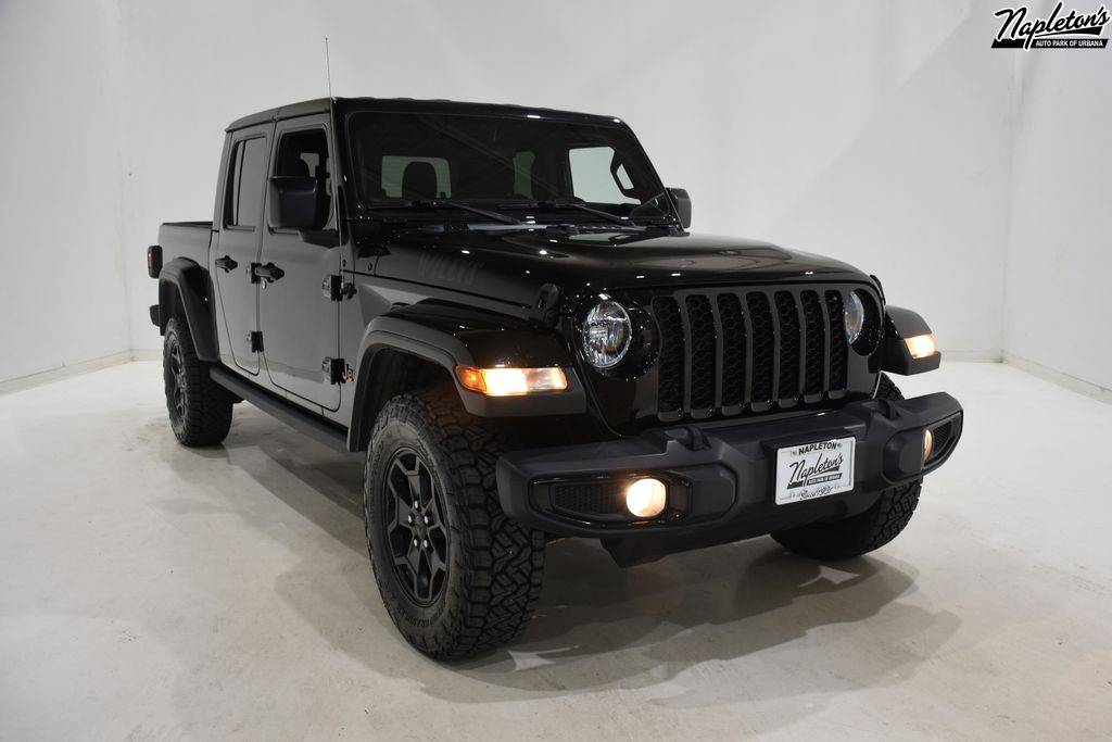 2021 Jeep Gladiator Willys — Pickup Truck — 59,780 mi — Urbana, IL