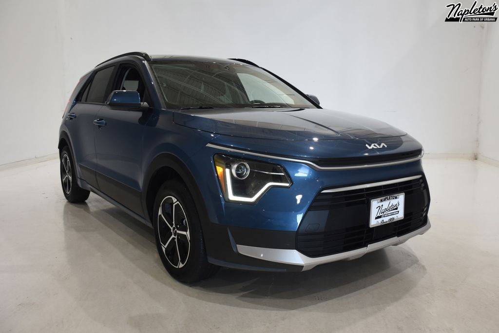 2025 Kia Niro Hybrid EX — SUV — 8,836 mi — Urbana, IL