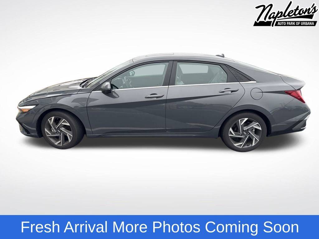2024 Hyundai Elantra Limited — Sedan — 16,786 mi — Urbana, IL