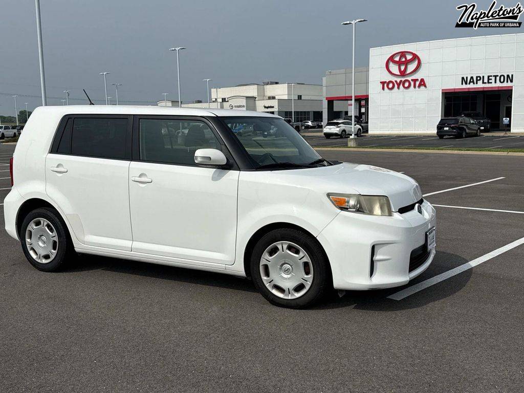 2011 Scion xB Base — Wagon — 130,687 mi — Urbana, IL