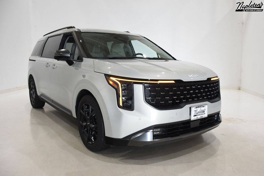 2025 Kia Carnival SX — Minivan — 22,655 mi — Urbana, IL