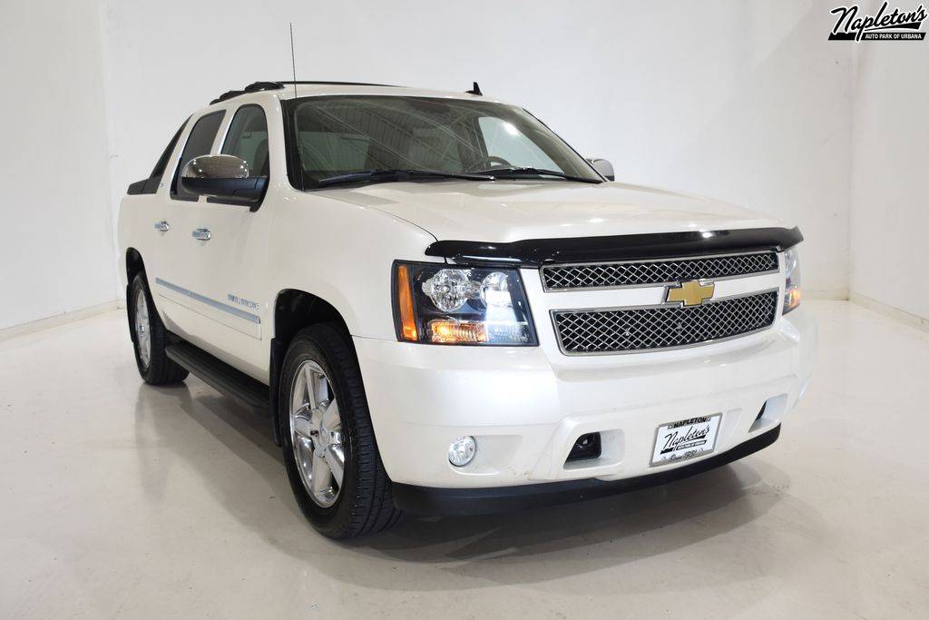 2011 Chevrolet Avalanche LTZ — Pickup Truck — 110,654 mi — Urbana, IL