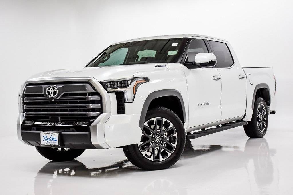 2025 Toyota Tundra Hybrid Limited — Pickup Truck — 1,806 mi — Elmhurst, IL