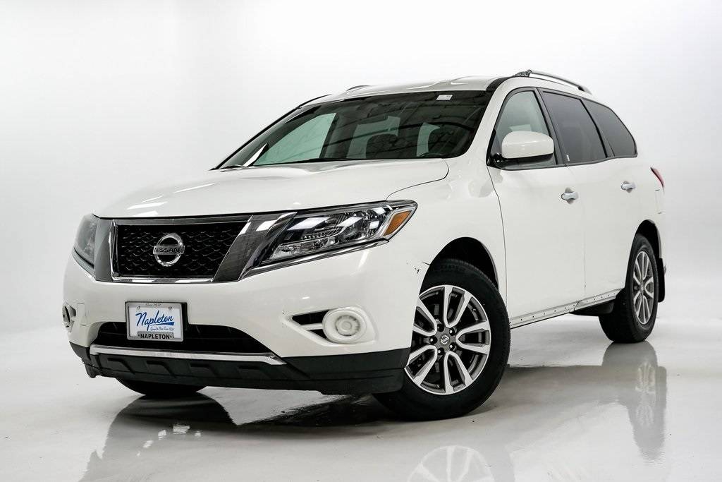 2014 Nissan Pathfinder SV — SUV — 111,993 mi — Elmhurst, IL