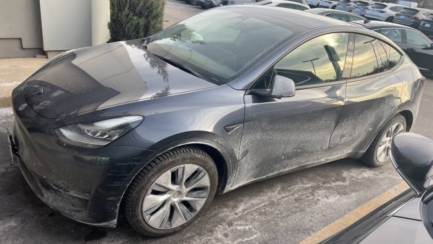 2021 Tesla Model Y Long Range — SUV — 32,718 mi — Elmhurst, IL