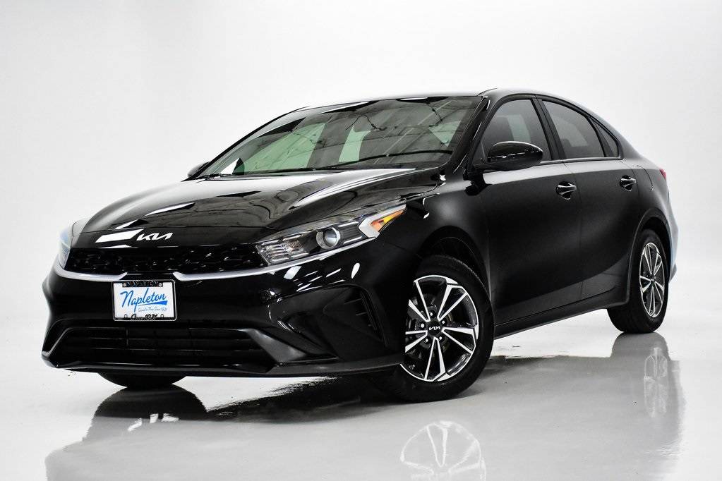2023 Kia Forte LXS — Sedan — 8,604 mi — Elmhurst, IL