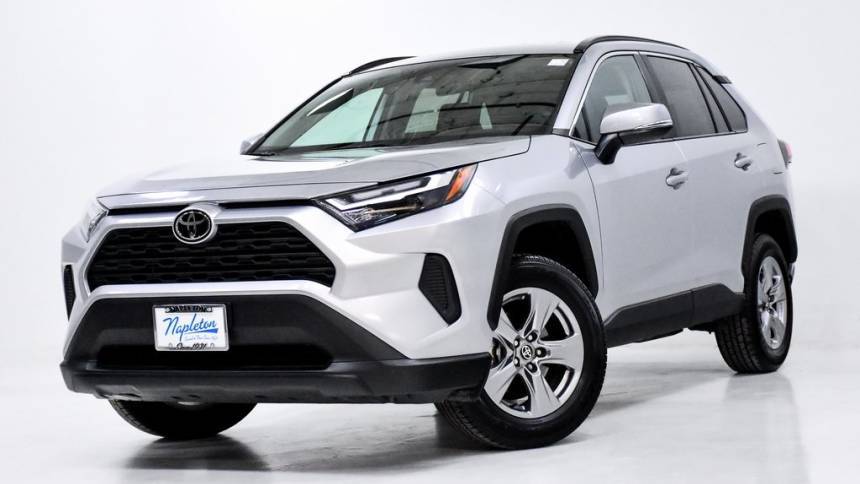 2024 Toyota RAV4 XLE — SUV — 27,791 mi — Elmhurst, IL
