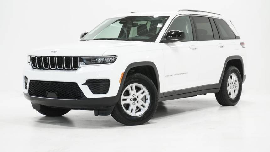 2023 Jeep Grand Cherokee Laredo — SUV — 31,604 mi — Elmhurst, IL
