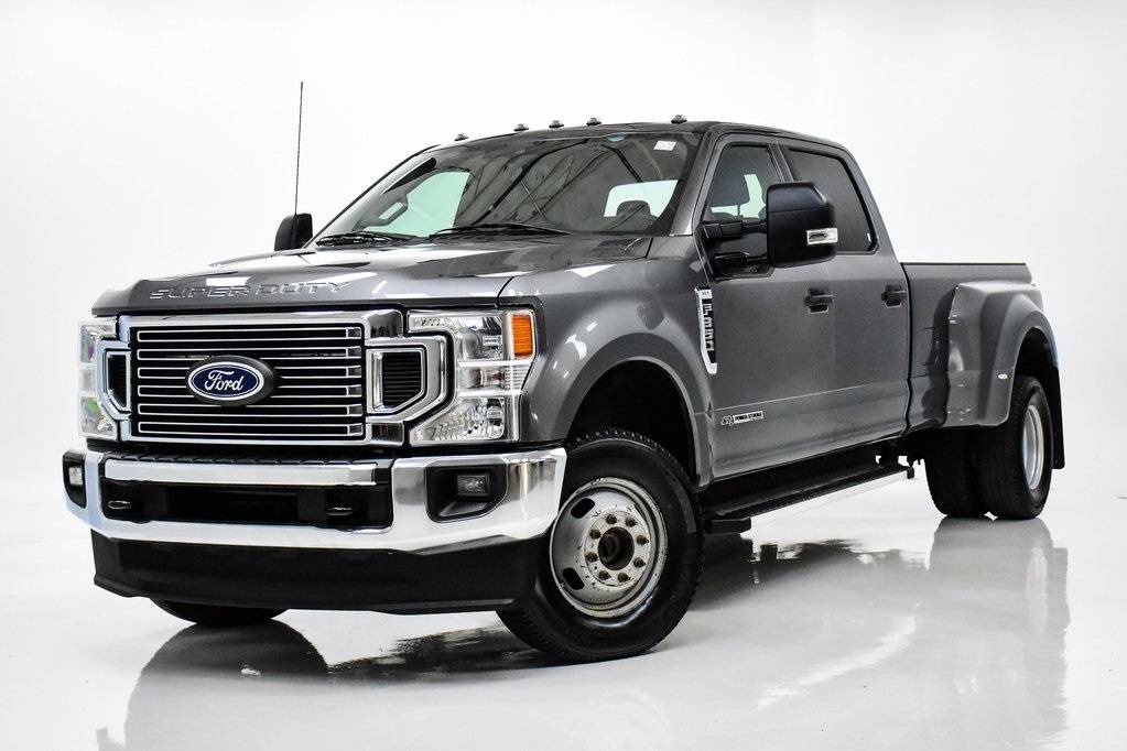 2022 Ford Super Duty F-350 XLT — Pickup Truck — 128,229 mi — Elmhurst, IL