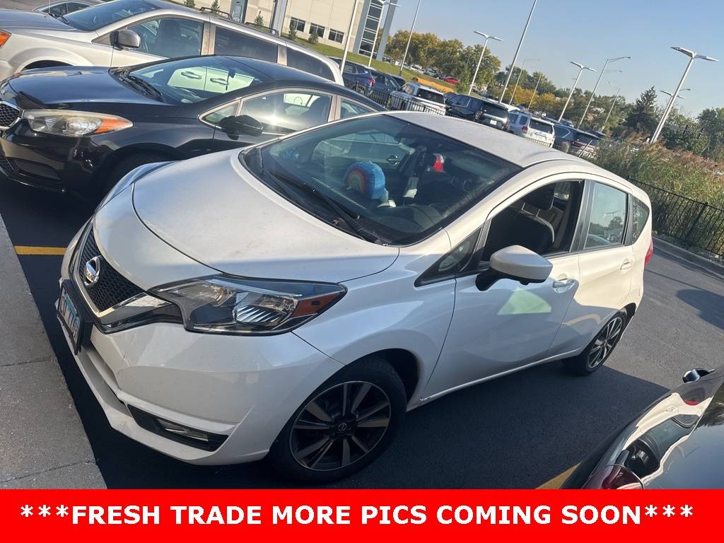 2017 Nissan Versa 1.6 SL — Hatchback — 94,802 mi — Elmhurst, IL