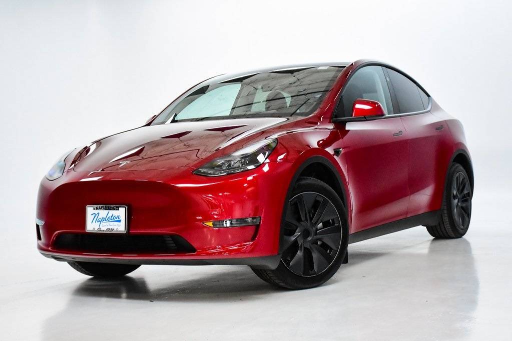 2024 Tesla Model Y Standard Range — SUV — 6,328 mi — Elmhurst, IL