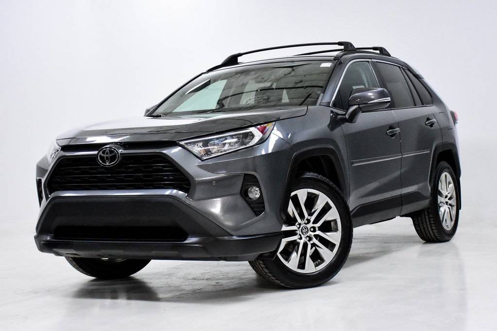 2019 Toyota RAV4 XLE Premium — SUV — 117,276 mi — Elmhurst, IL