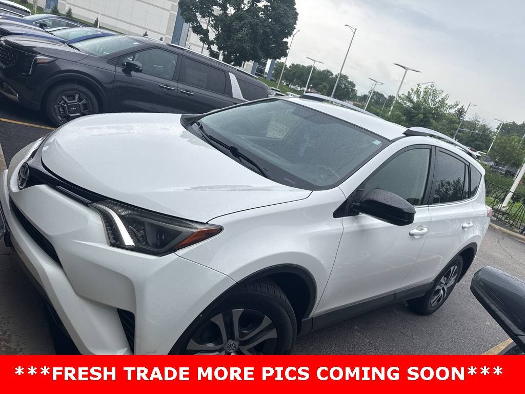2016 Toyota RAV4 LE — SUV — 95,168 mi — Elmhurst, IL