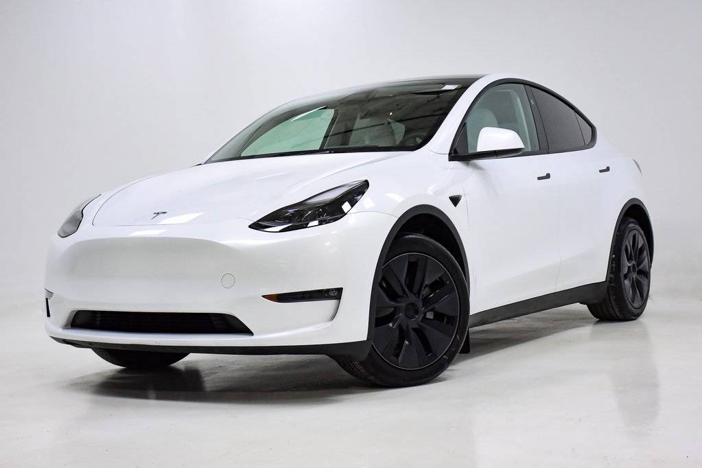 2024 Tesla Model Y Long Range — SUV — 24,020 mi — Elmhurst, IL