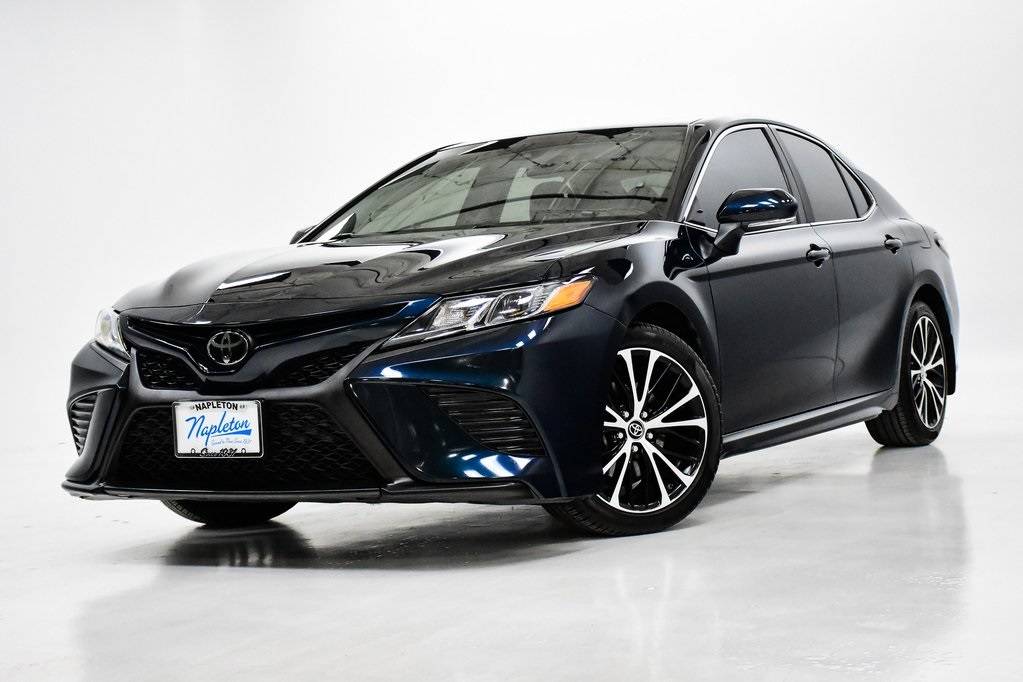 2019 Toyota Camry L — Sedan — 50,401 mi — Elmhurst, IL