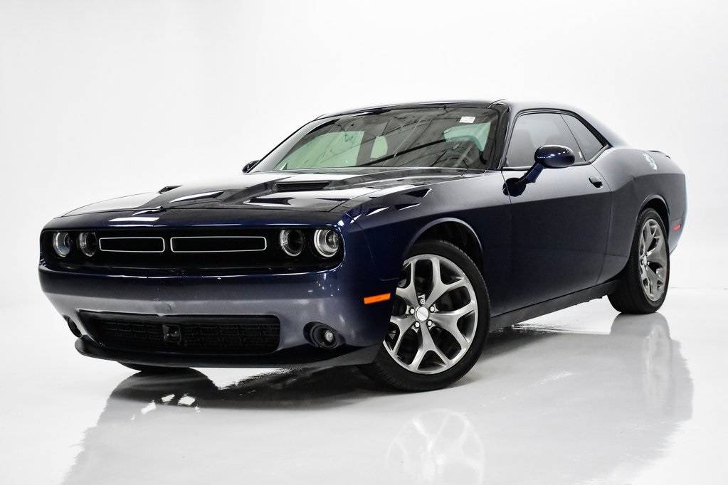 2015 Dodge Challenger SXT Plus — Coupe — 114,440 mi — Elmhurst, IL